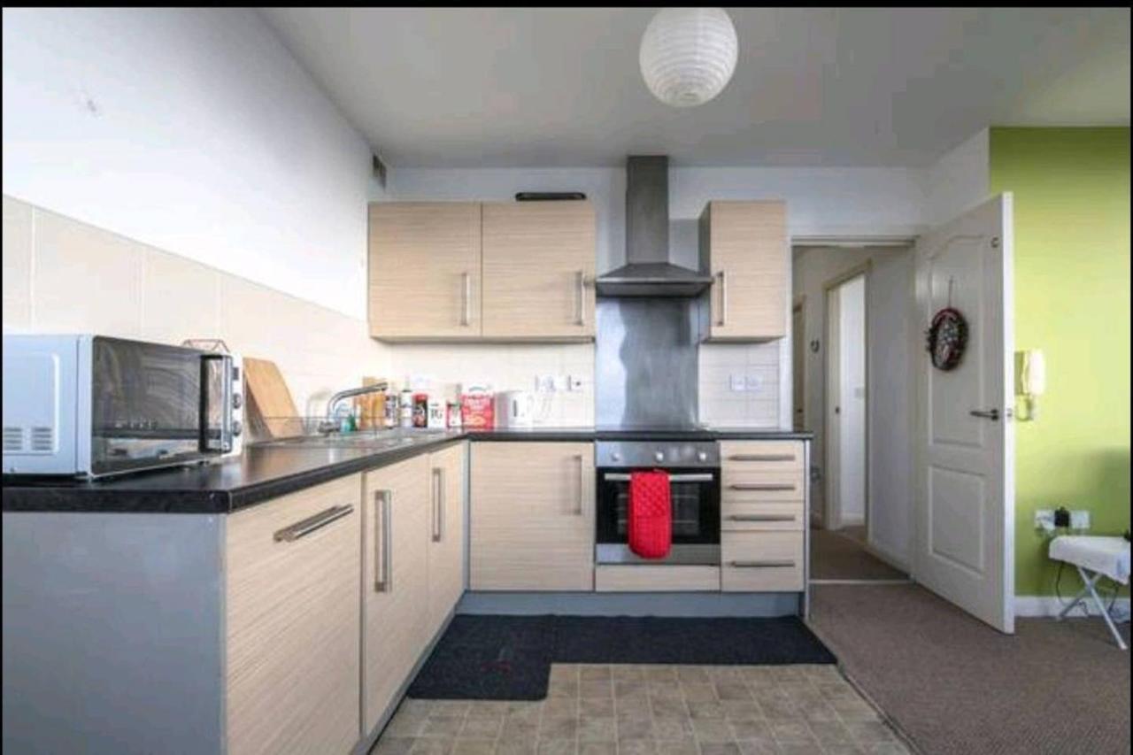 Large 3 Bedrooms In Liverpool City Centre, Free Parking المظهر الخارجي الصورة