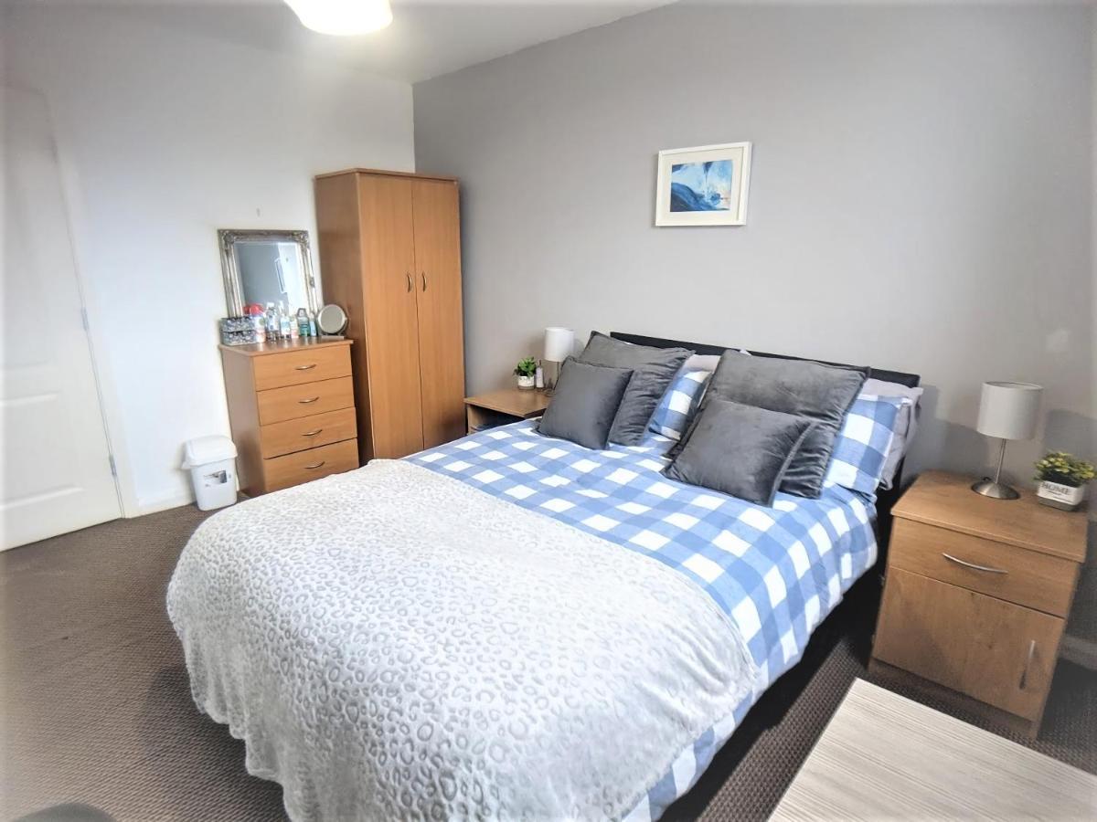 Large 3 Bedrooms In Liverpool City Centre, Free Parking المظهر الخارجي الصورة