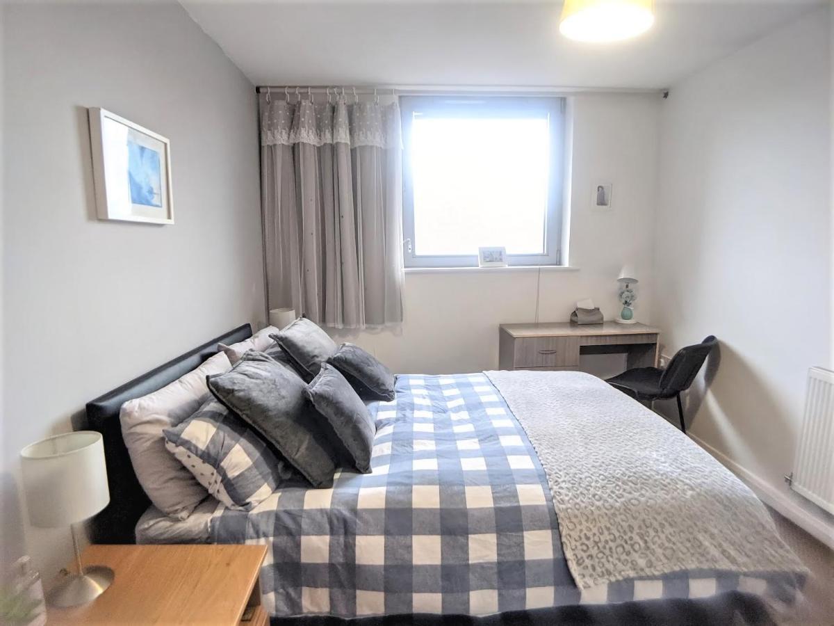 Large 3 Bedrooms In Liverpool City Centre, Free Parking المظهر الخارجي الصورة