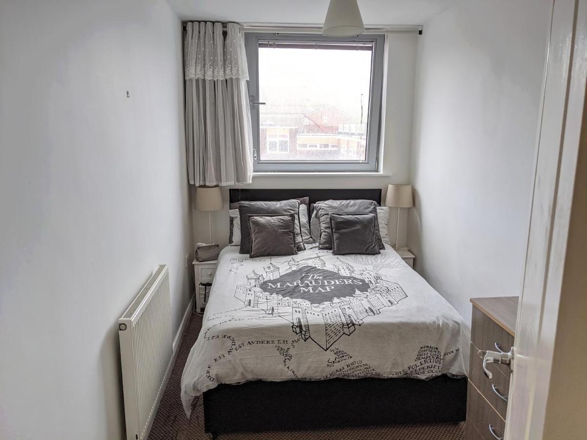 Large 3 Bedrooms In Liverpool City Centre, Free Parking المظهر الخارجي الصورة