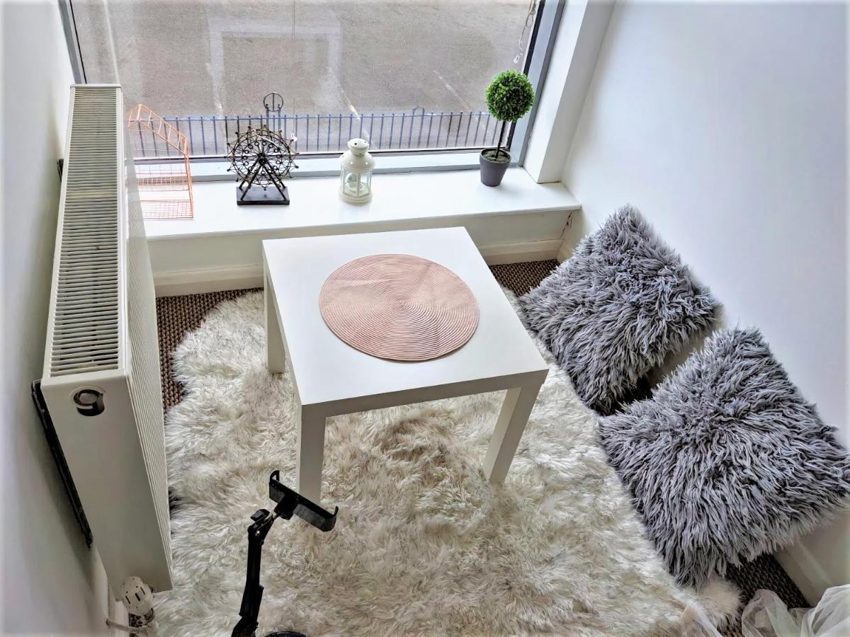 Large 3 Bedrooms In Liverpool City Centre, Free Parking المظهر الخارجي الصورة
