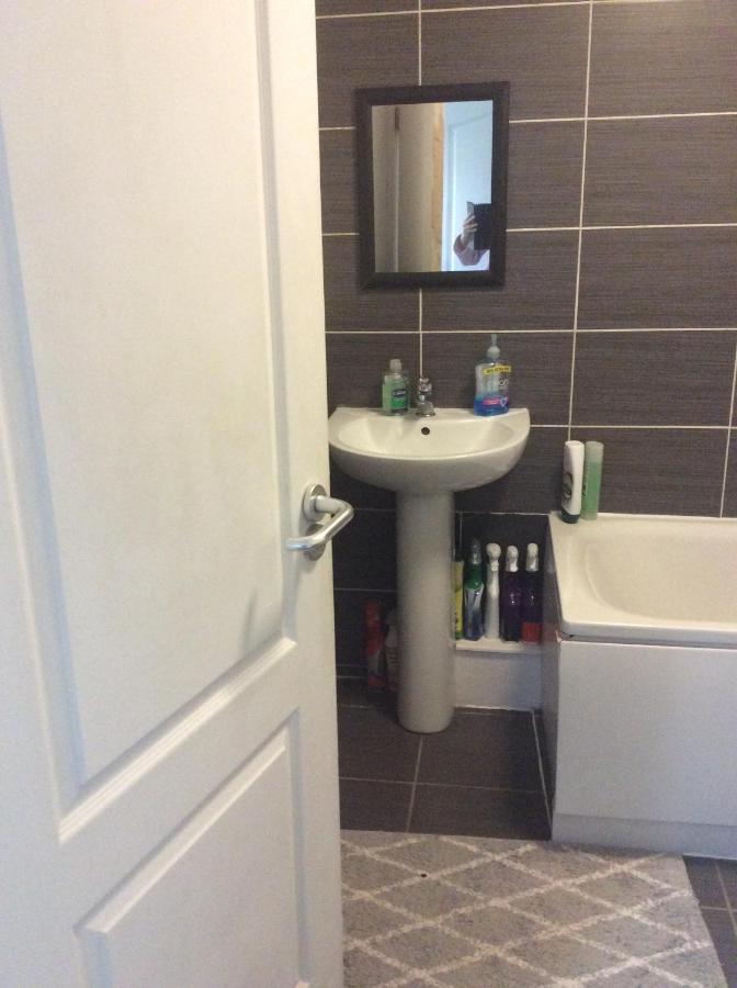 Large 3 Bedrooms In Liverpool City Centre, Free Parking المظهر الخارجي الصورة
